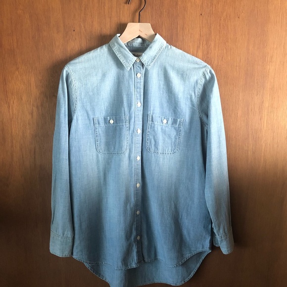 Madewell Classic Button-Up Shirt - Picture 5 of 8